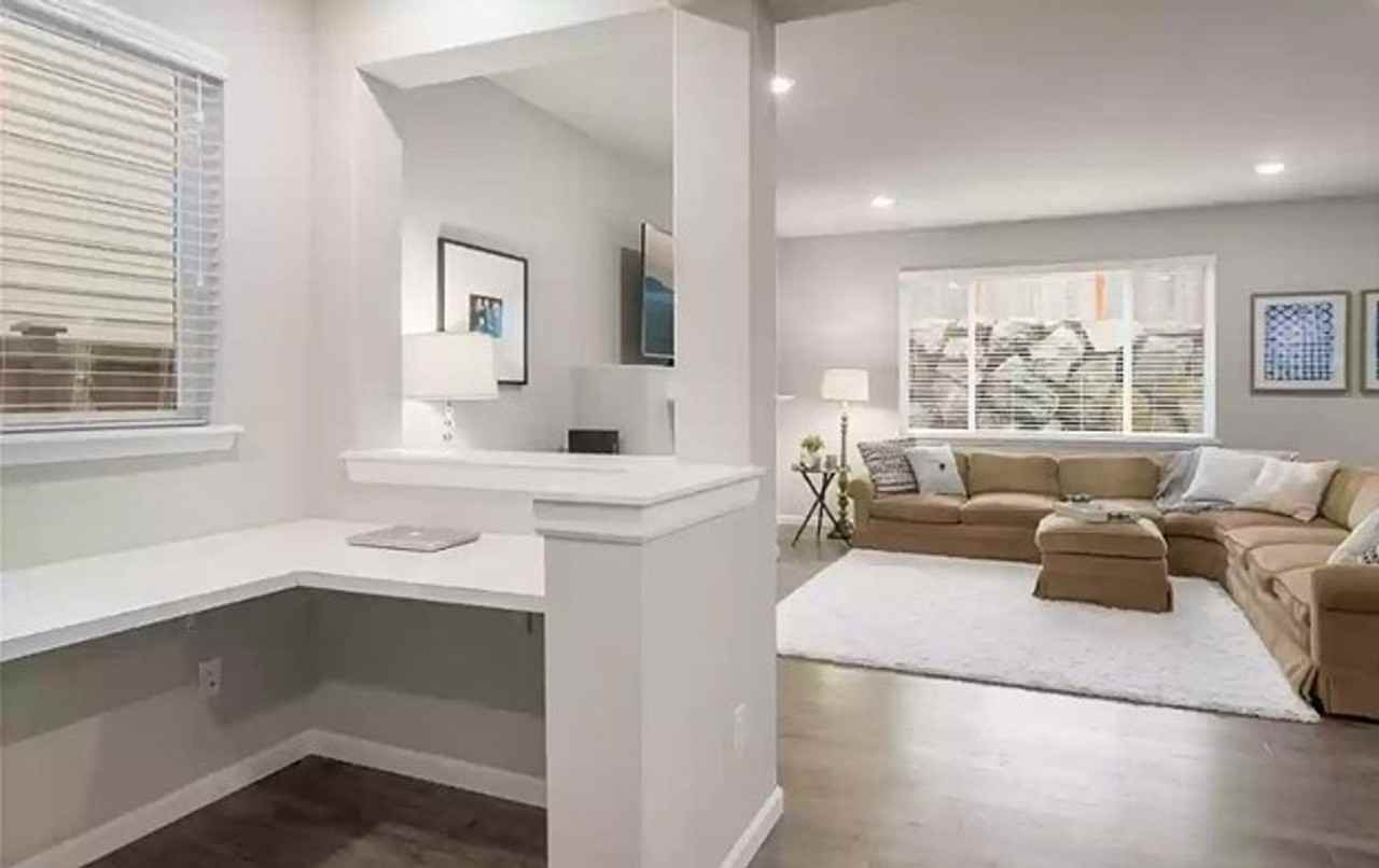 15920 Meridian Ave S - Photo 3 of 19