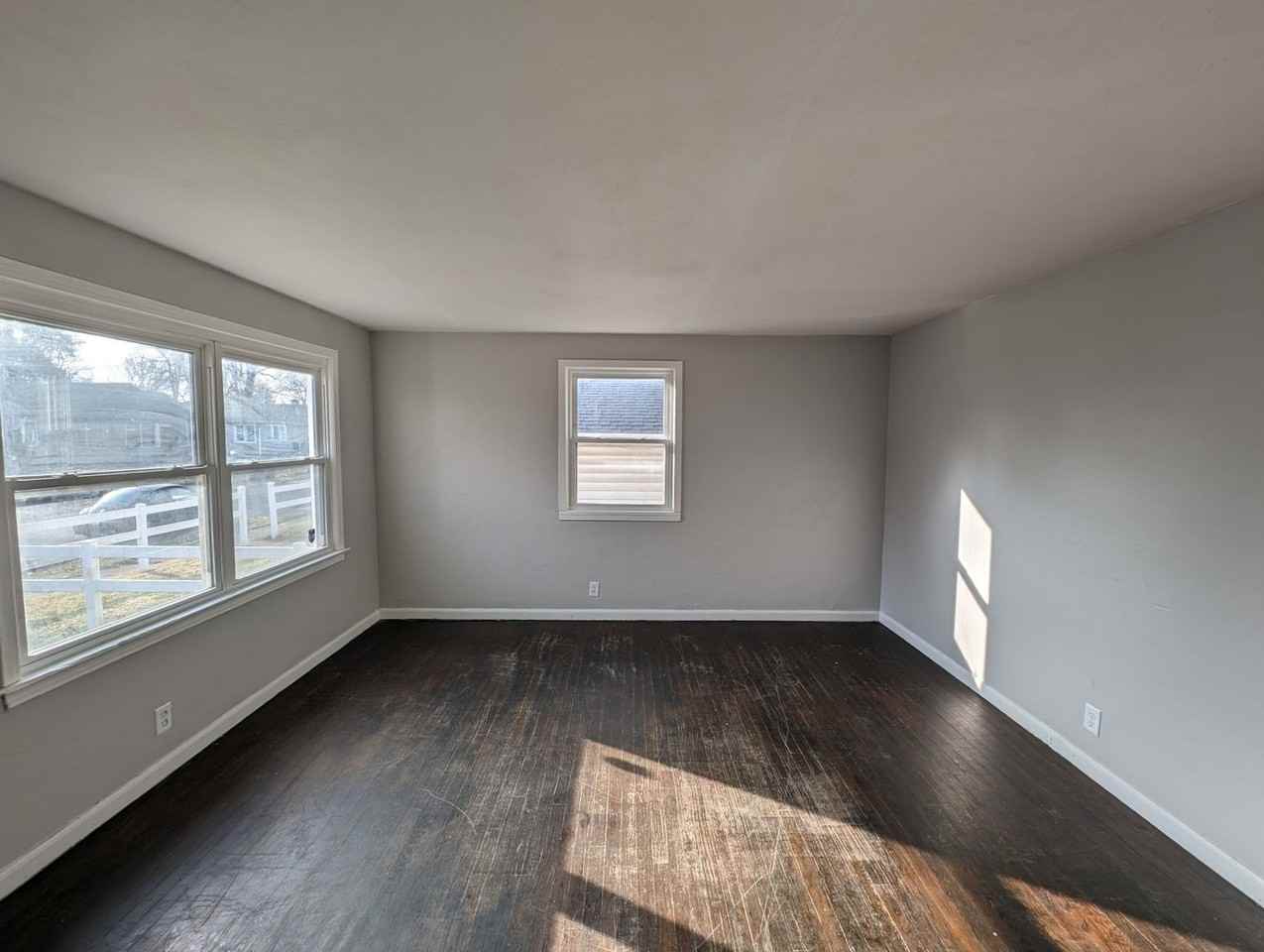 1329 Johnson St - Photo 4 of 16