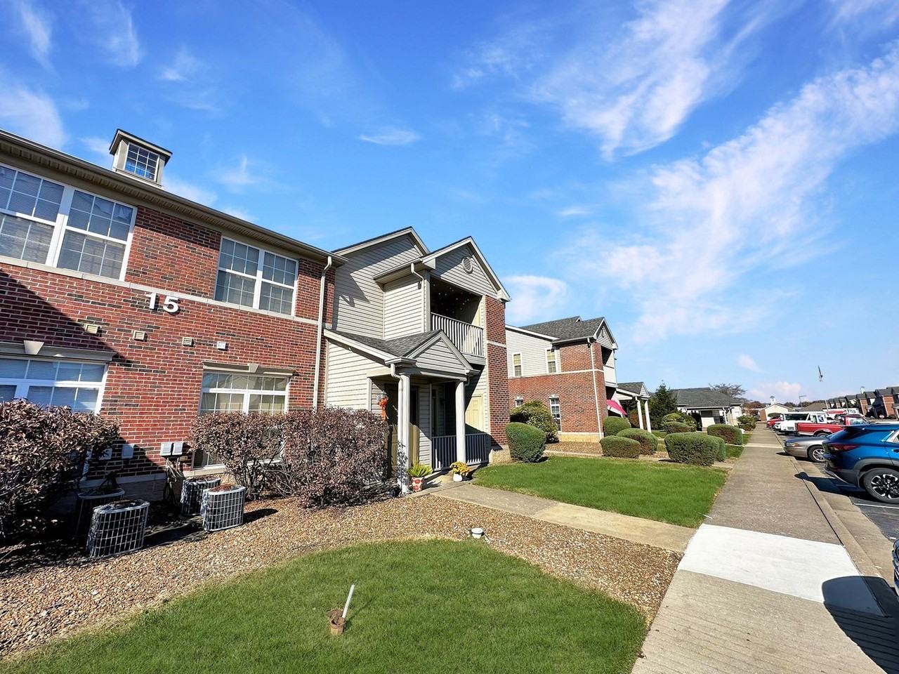 8582 Lincoln Ave - Photo 4 of 27