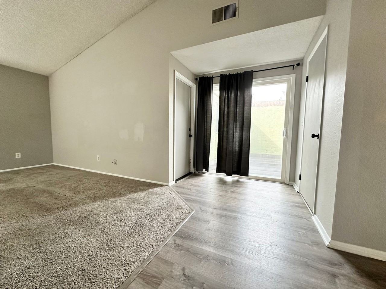 217 Baylands Dr - Photo 3 of 15