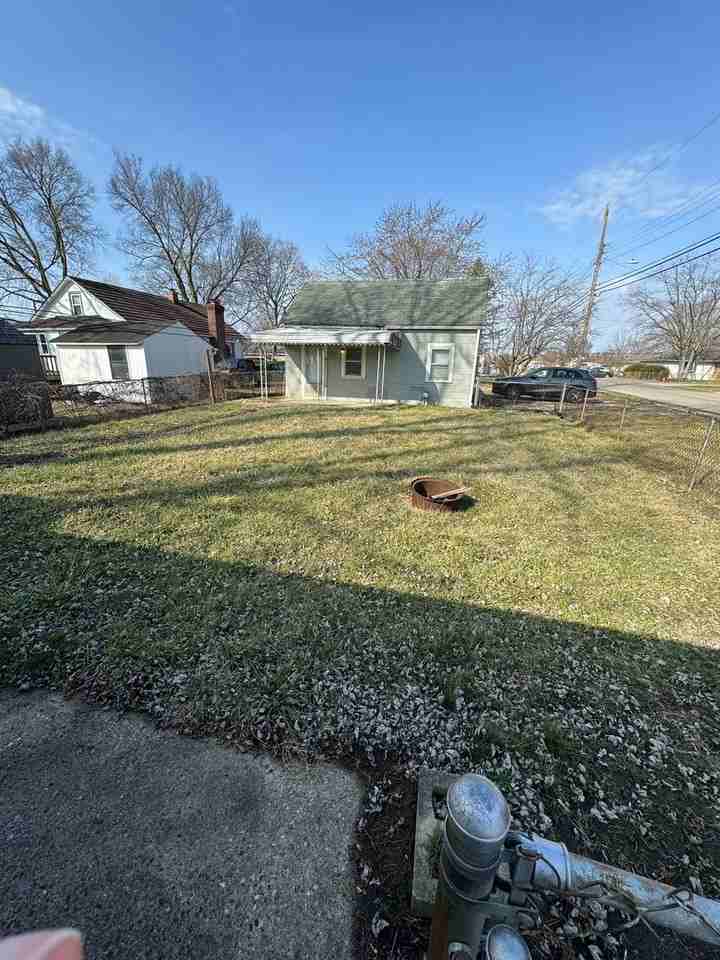 868 Midland Ave - Photo 2 of 15