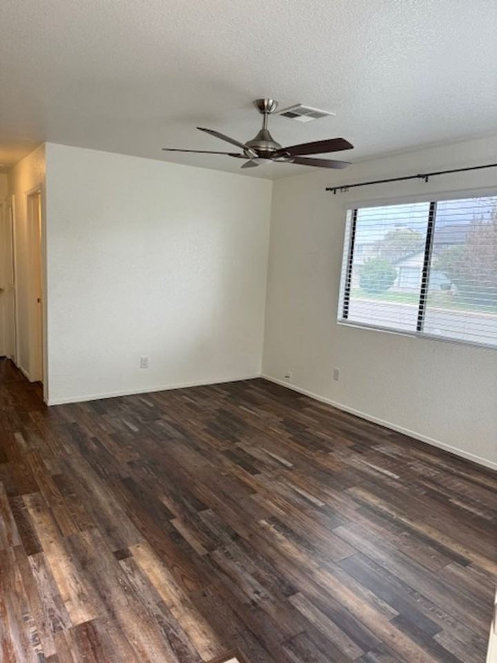 2118 Charade Way - Photo 2 of 12