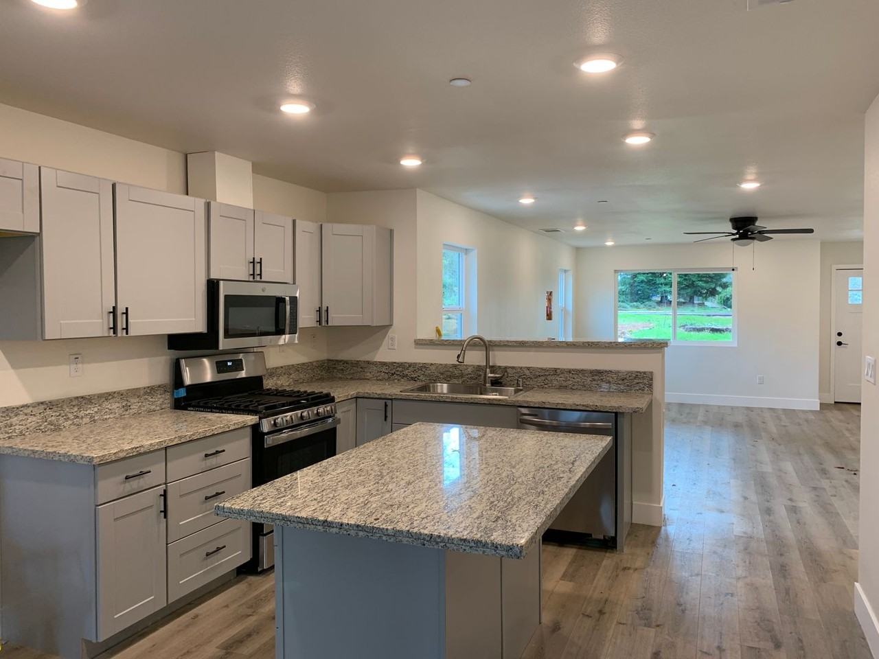 6033 Pentz Road - Photo 6 of 25