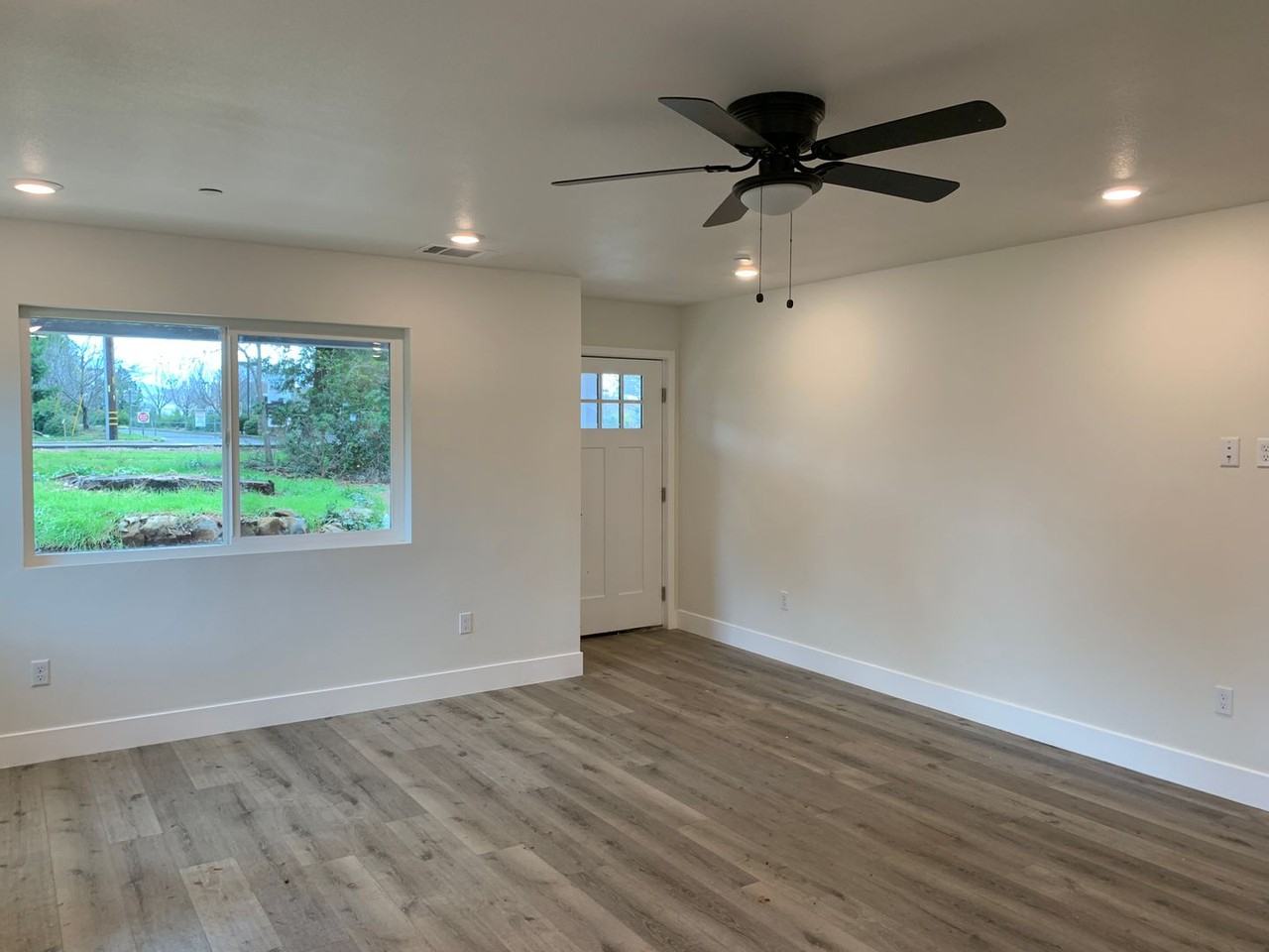 6033 Pentz Road - Photo 5 of 25