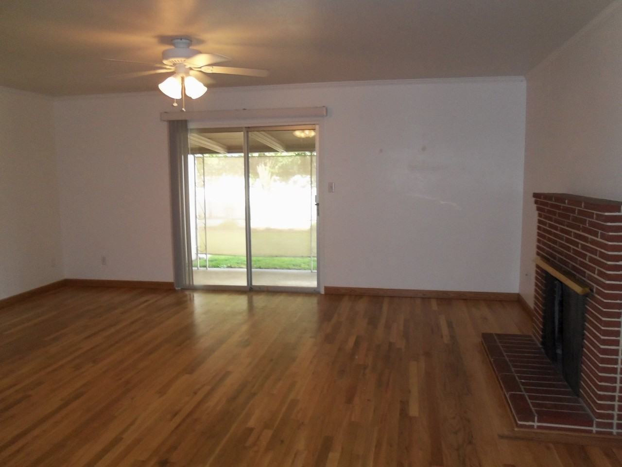 823 S California St - Photo 3 of 26