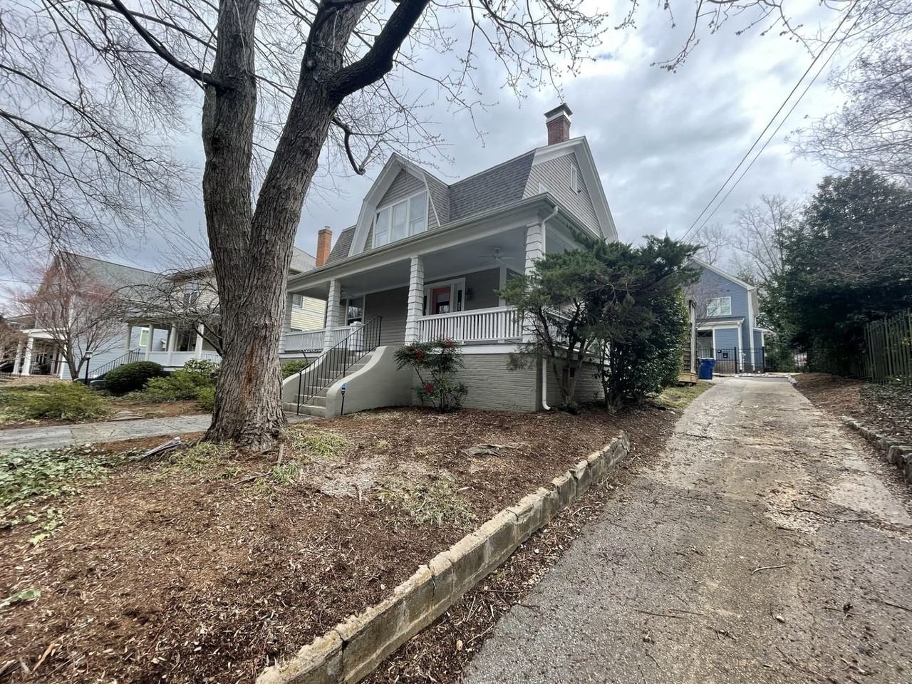 114 Park Ave - Photo 2 of 40
