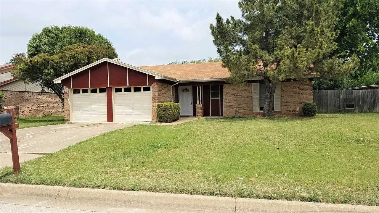 4617 Aspen Way - Photo 2 of 22