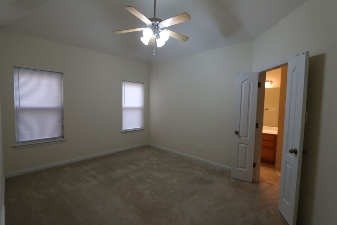 8579 Napoli Dr - Photo 6 of 13