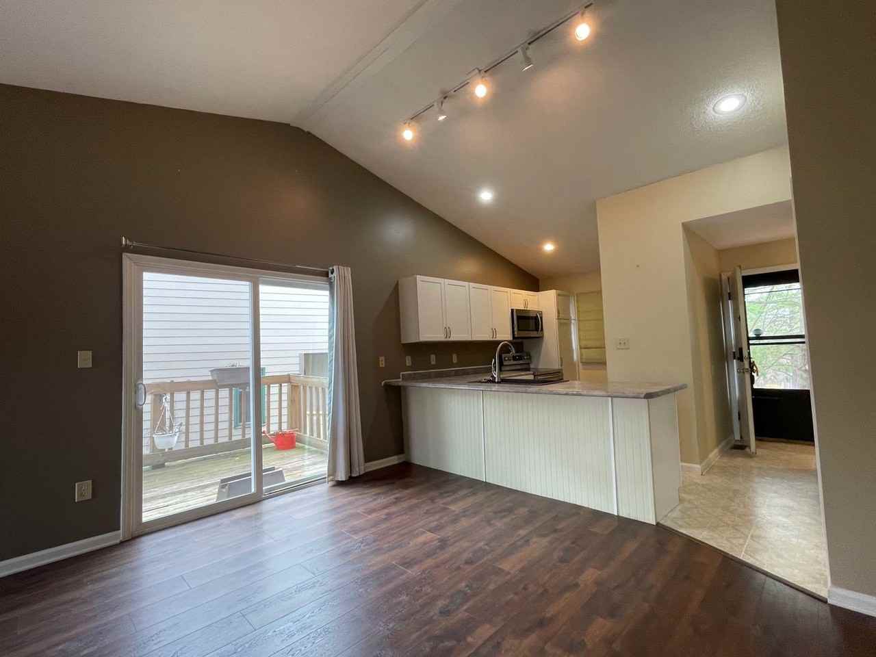 9487 S Lake Ridge Dr - Photo 4 of 16