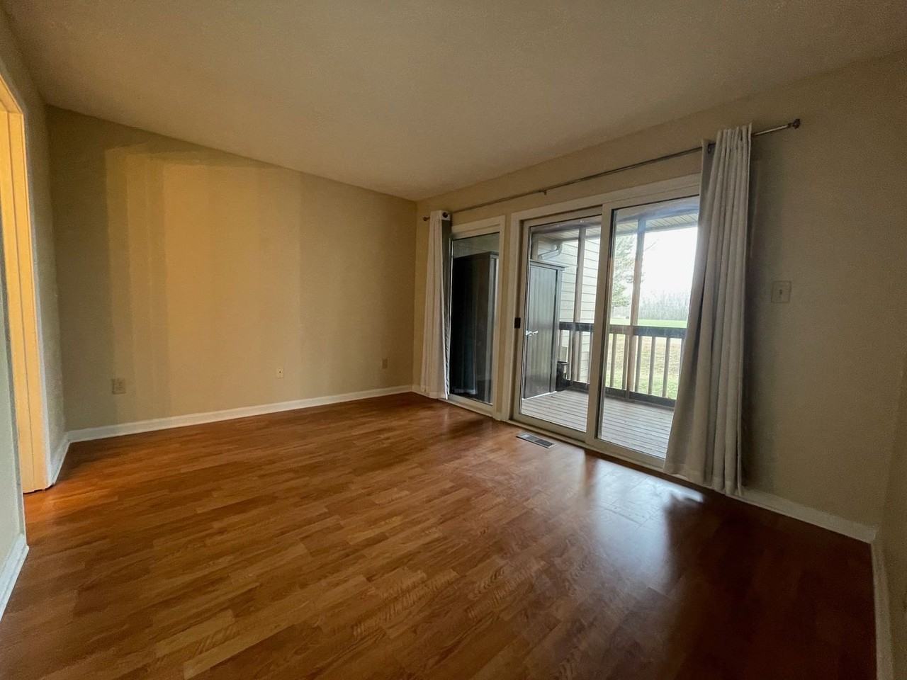 9487 S Lake Ridge Dr - Photo 7 of 16