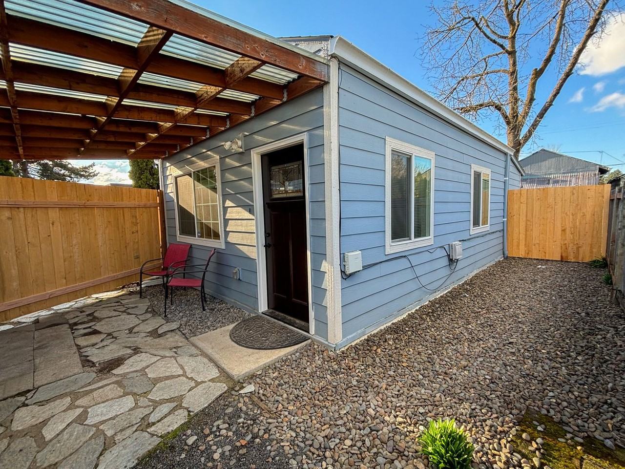 458 W Berkeley St - Photo 4 of 19