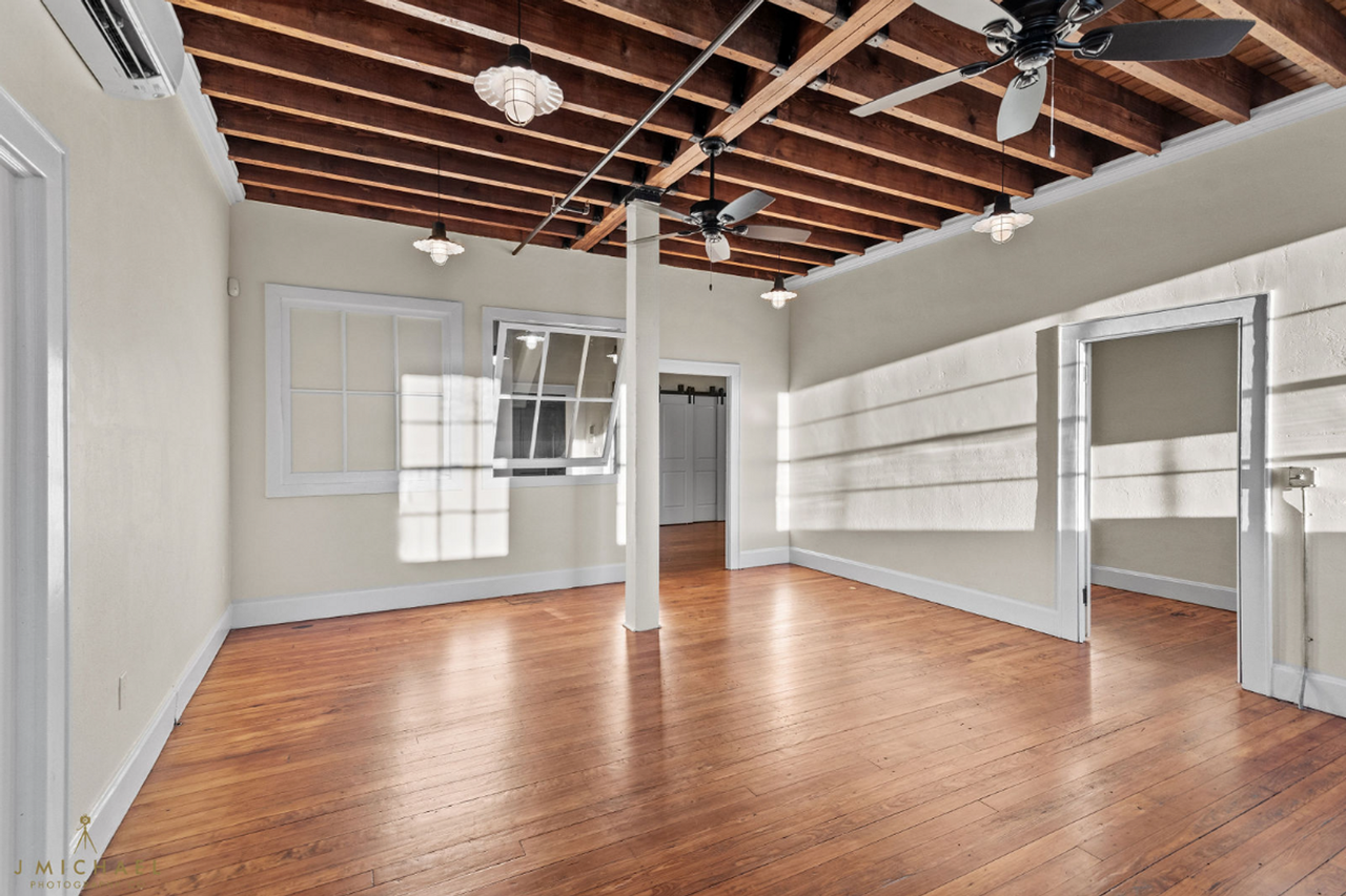 719 Marshall Street - Photo 3 of 9