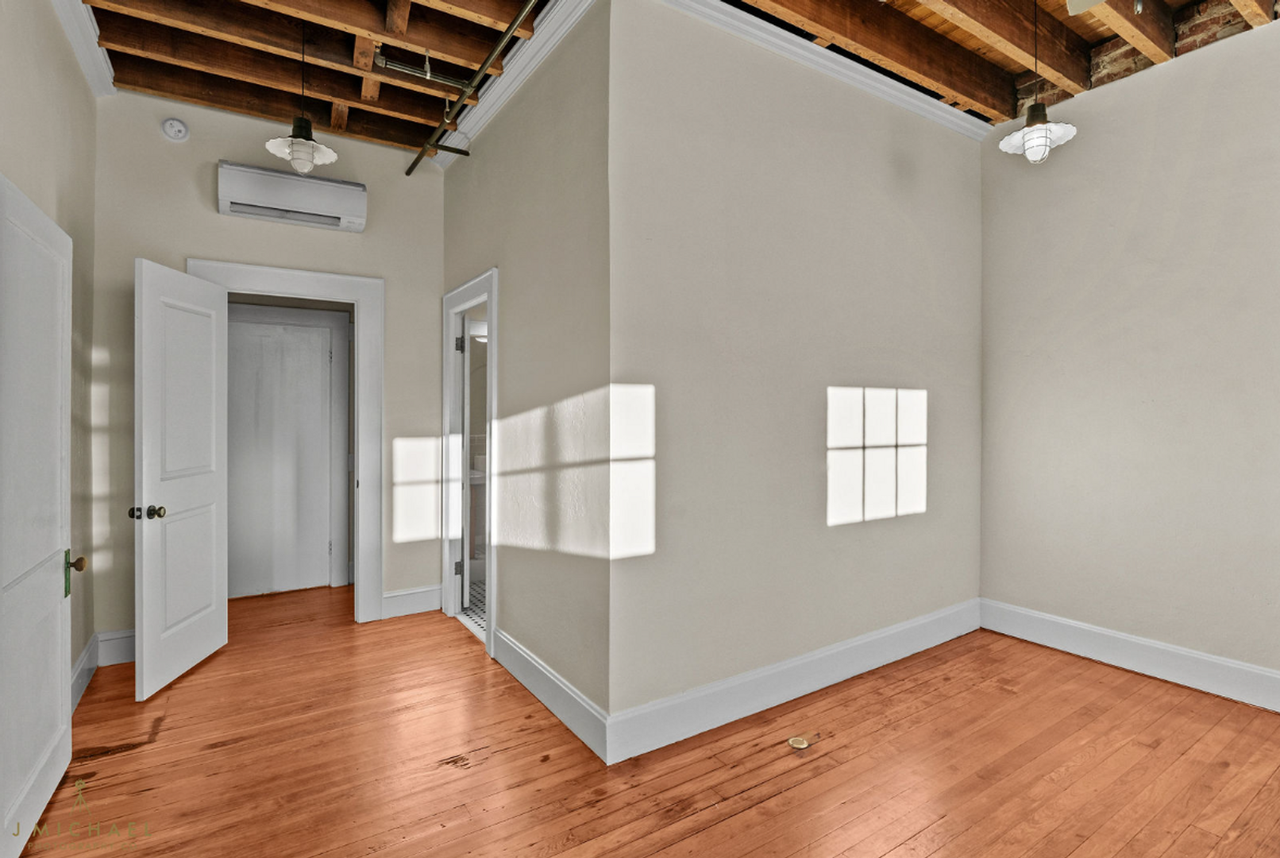 719 Marshall Street - Photo 6 of 9