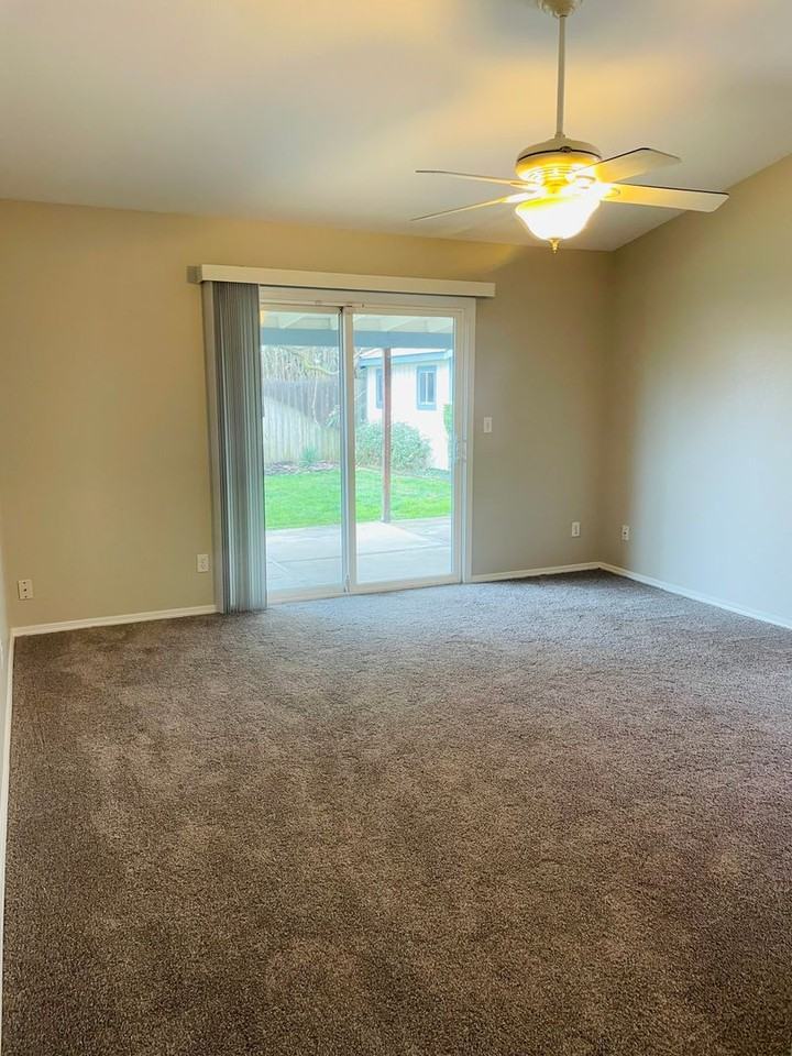 5716 Mist Ct - Photo 7 of 16