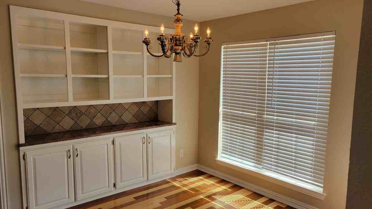 417 W Park Ave - Photo 4 of 12