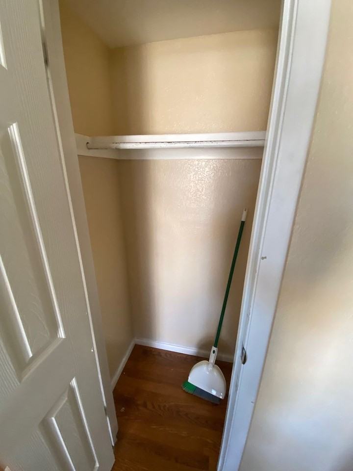 825 Marcella St Ne - Photo 5 of 43