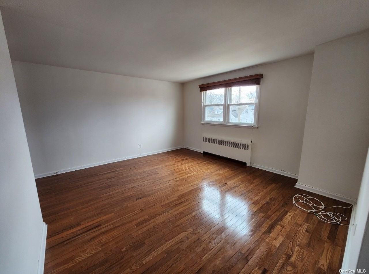 126 Chestnut St ##2 - Photo 3 of 9