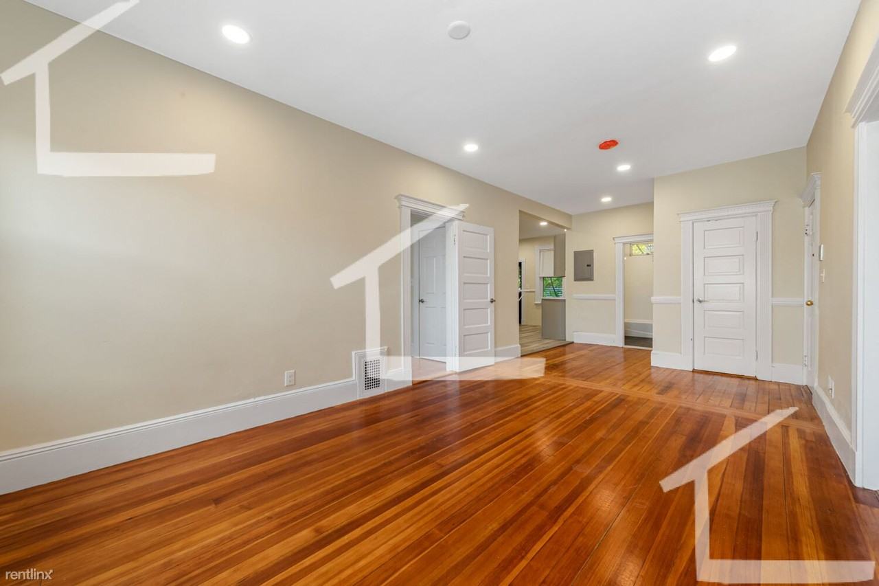 40 Brackett St - Photo 2 of 6