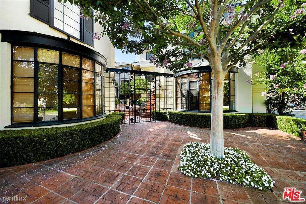 157 S Rodeo Dr - Photo 2 of 7