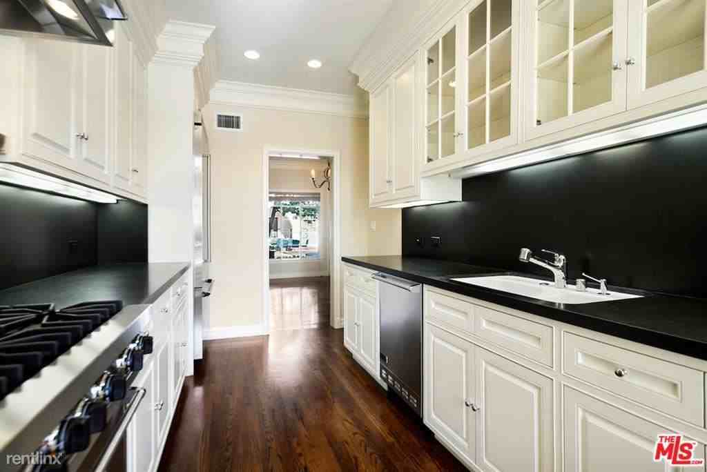 157 S Rodeo Dr - Photo 3 of 7