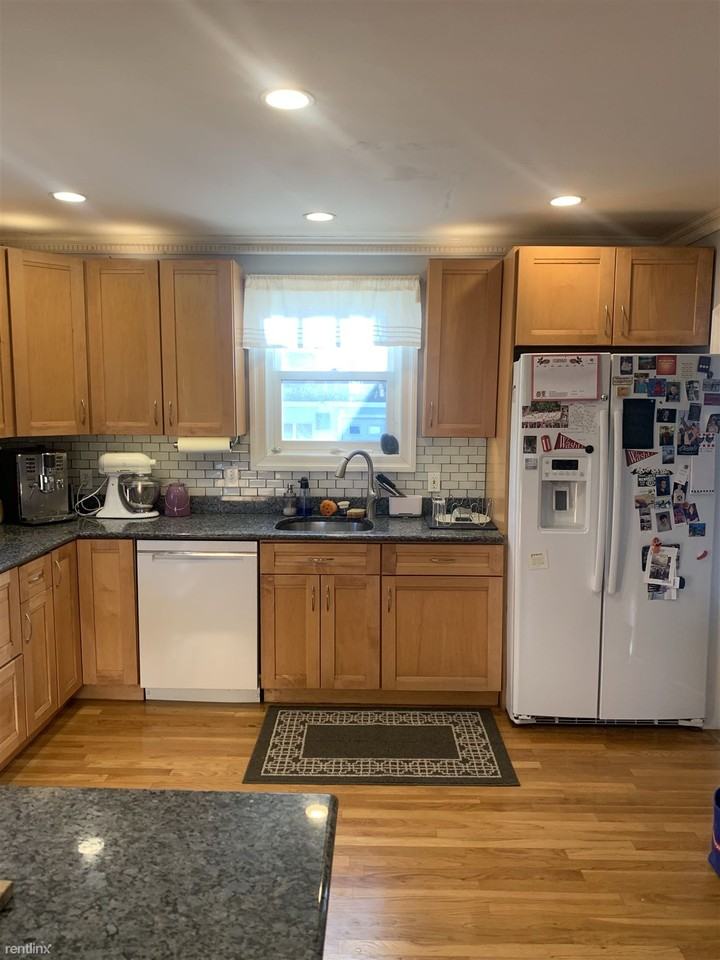 132 Eliot St - Photo 3 of 27