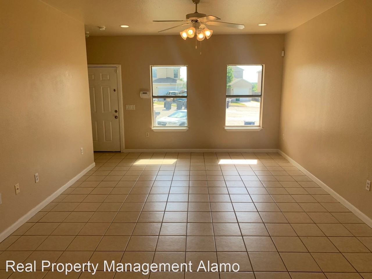 6911 Hallie Rdg - Photo 3 of 23
