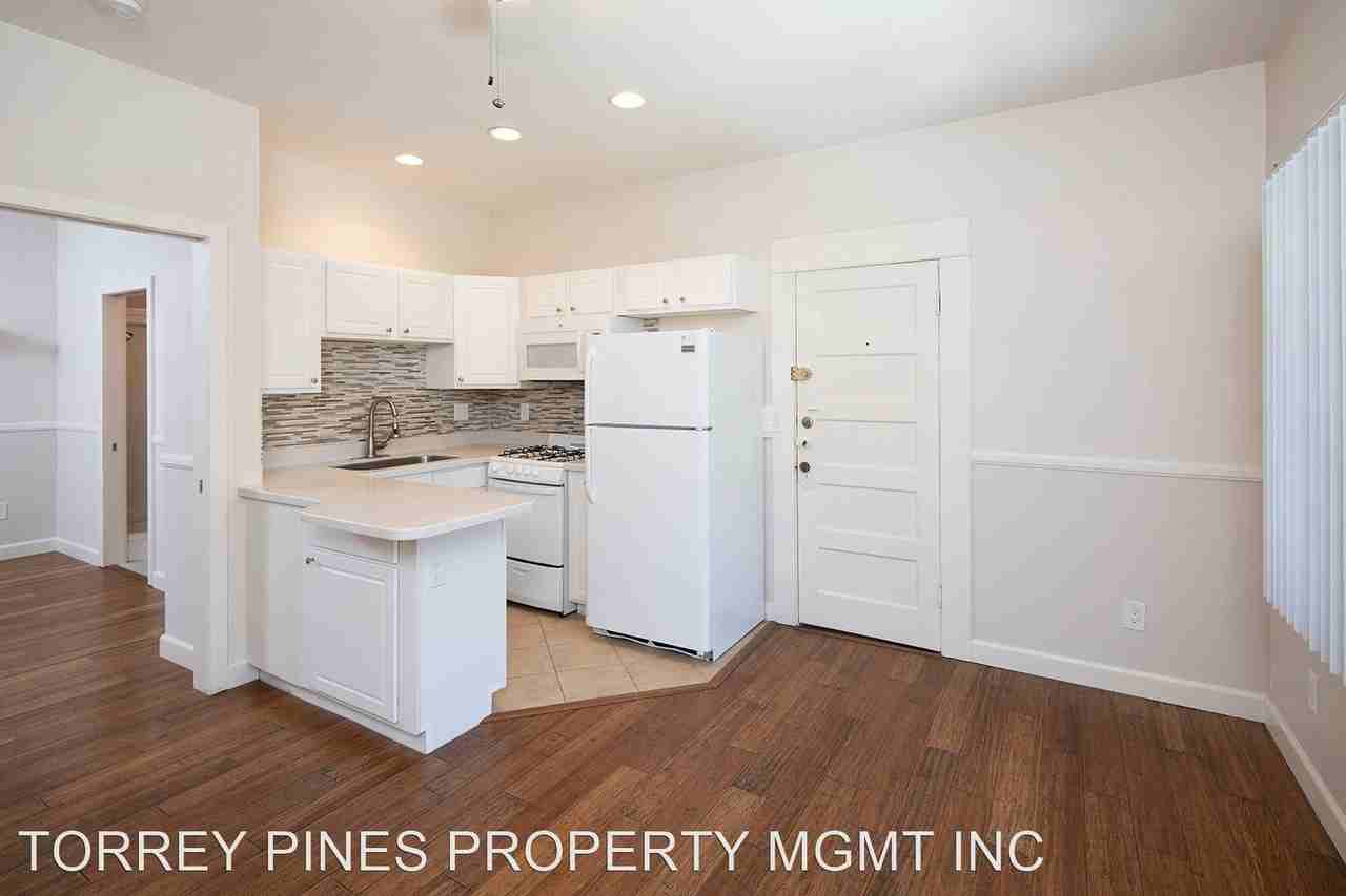 3970 Goldfinch St. - Photo 3 of 15