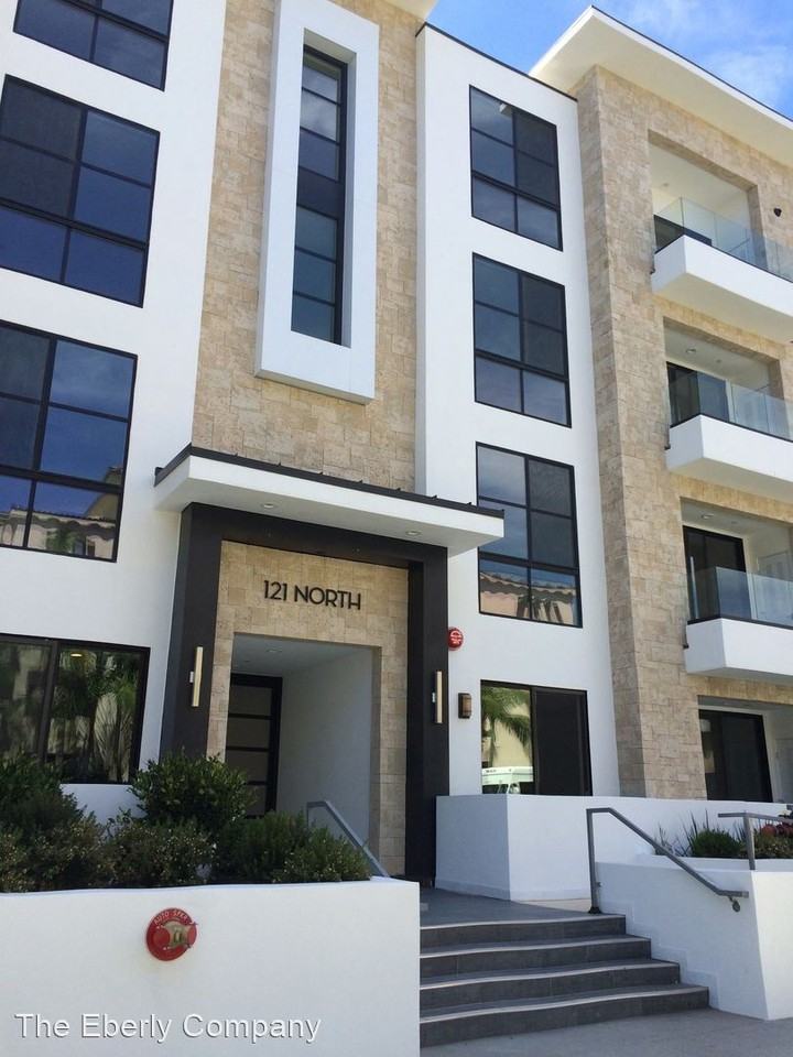 121 N. Clark Drive - Photo 2 of 22