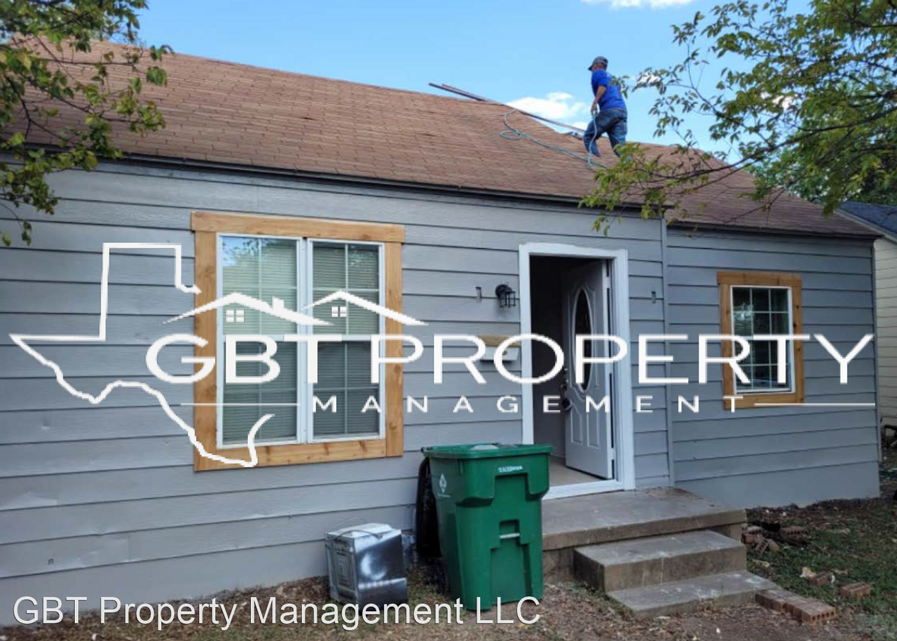 1002 S Tyler St - Photo 2 of 12