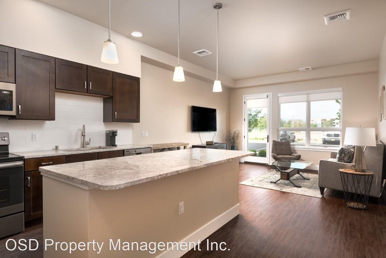 945 Wyoming Street - Photo 3 of 23