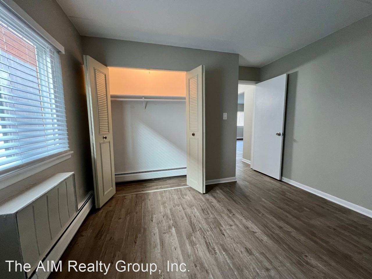 170 E Lake St - Photo 3 of 10