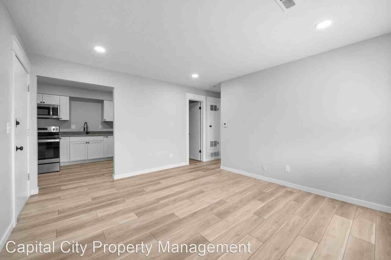Welbeck Rd 2 bed 1 bath remodeled units - Photo 3 of 5
