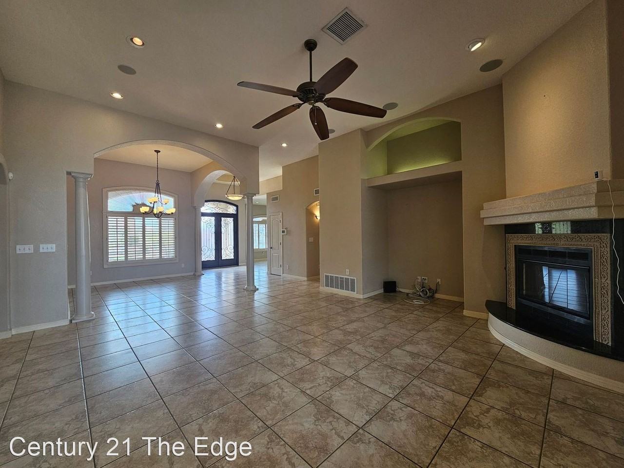 6713 Capitan Rdg - Photo 3 of 30