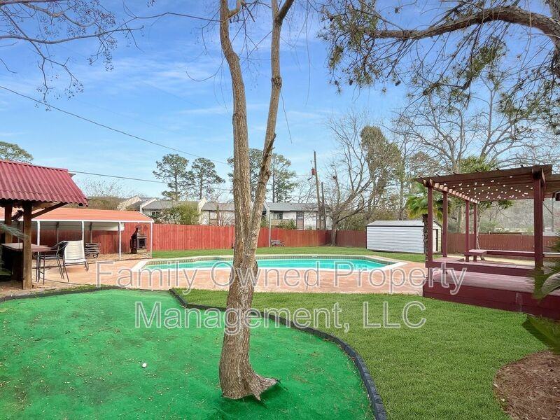 121 Mellard Dr - Photo 2 of 45