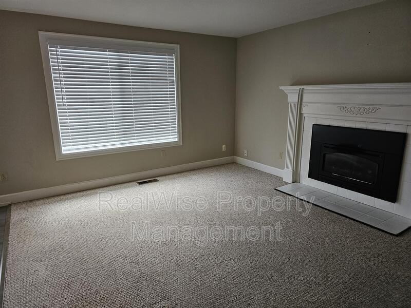 13519 Ne 96th St - Photo 3 of 41
