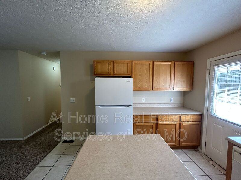 1017 N 25th St - Photo 5 of 11