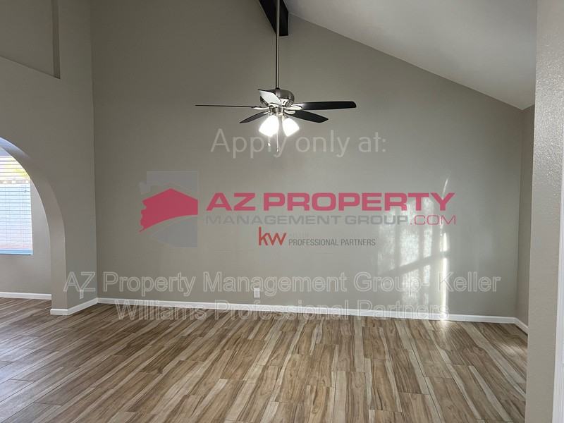 6234 W Altadena Ave - Photo 4 of 20