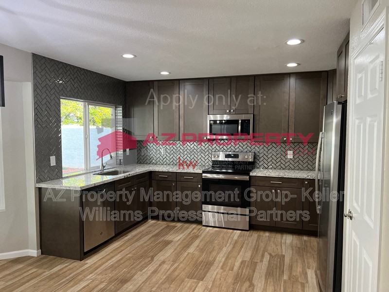 6234 W Altadena Ave - Photo 7 of 20
