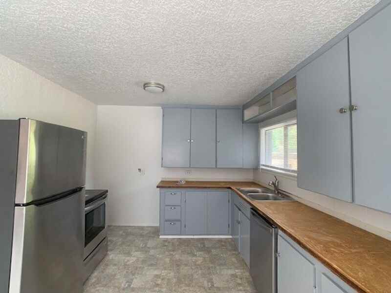 13311 Jordan Rd - Photo 5 of 15