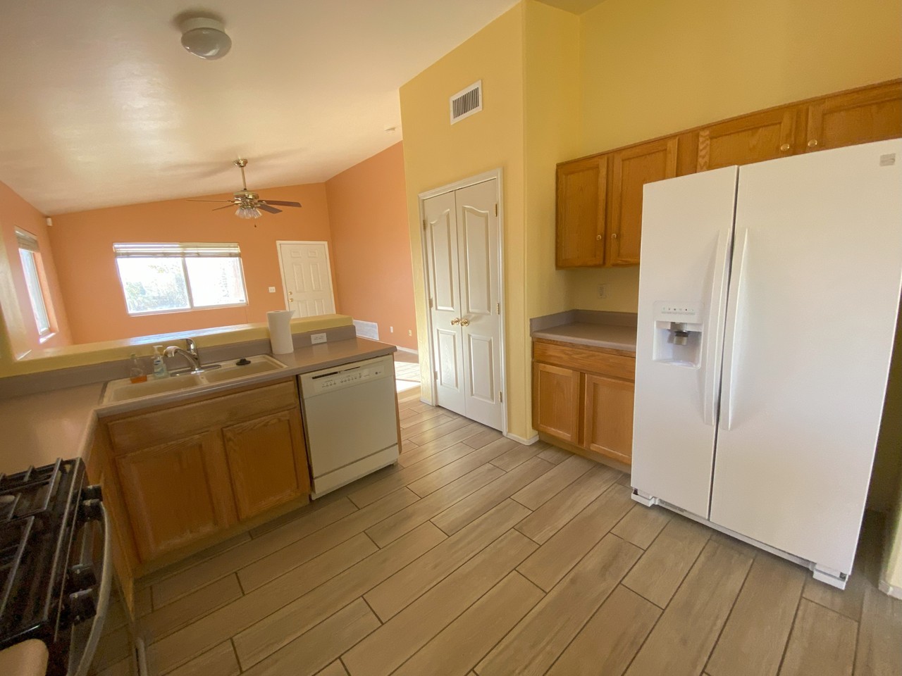 2541 S Bridget Ave - Photo 7 of 45