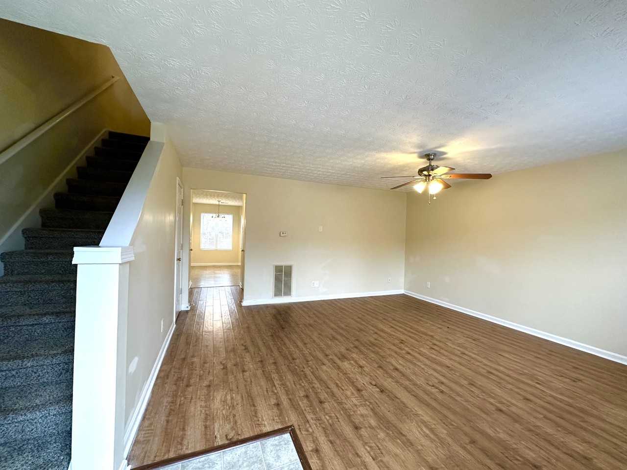 5791 Strathmoor Manor Cir - Photo 3 of 17