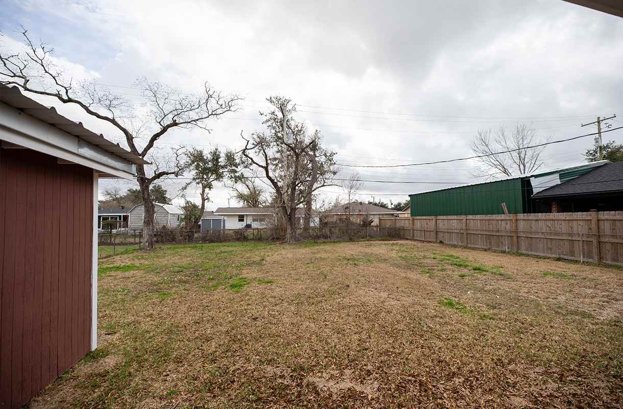 3549 Taylor St - Photo 2 of 9