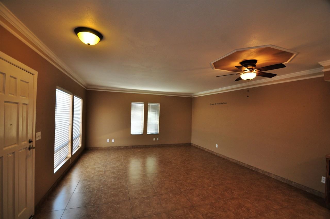 391 N Camino Del Vate - Photo 2 of 12