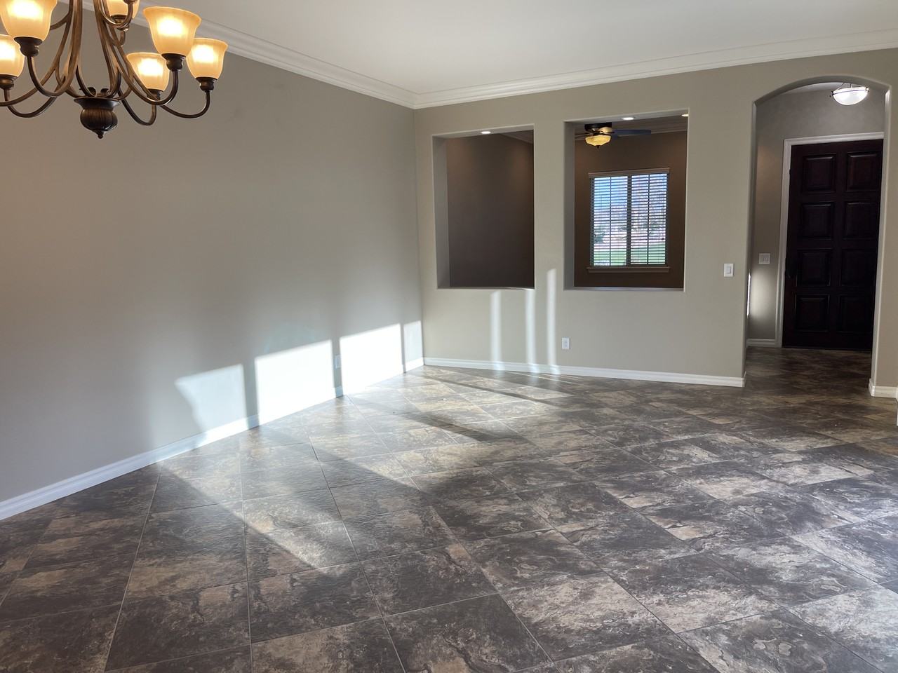 2543 E Penedes Dr - Photo 4 of 45