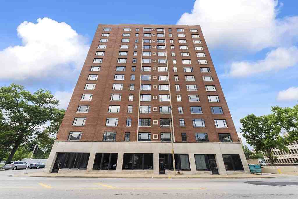 Storyboard on Pine - Photo 3 of 20