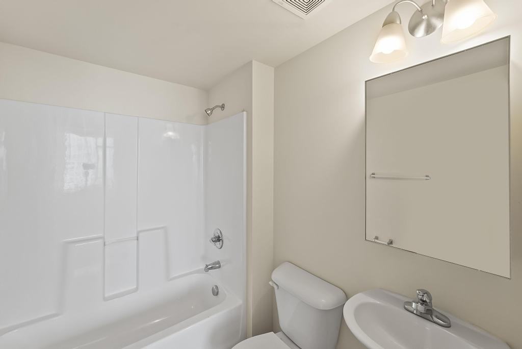 Storyboard on Pine - Photo 7 of 20