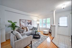 43 Royal Crown Road - Photo 3 of 29