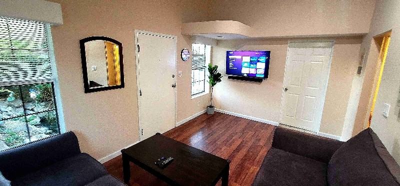 5709 Avenida Silla #8 - Photo 7 of 14