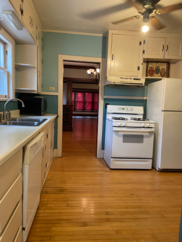 251 Allen Ave #1 - Photo 3 of 10