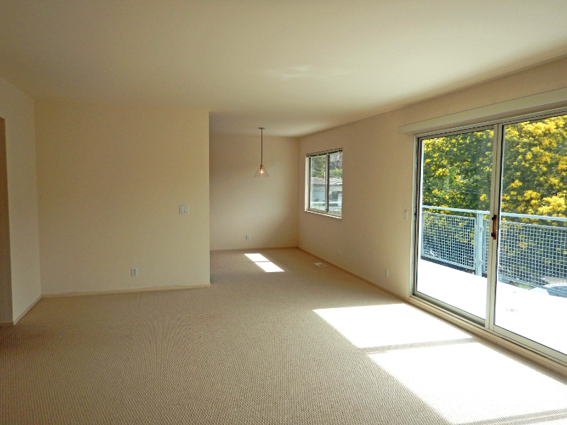 105 Belvedere Dr #4 - Photo 2 of 8
